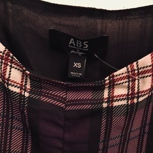 Cute top never been worn